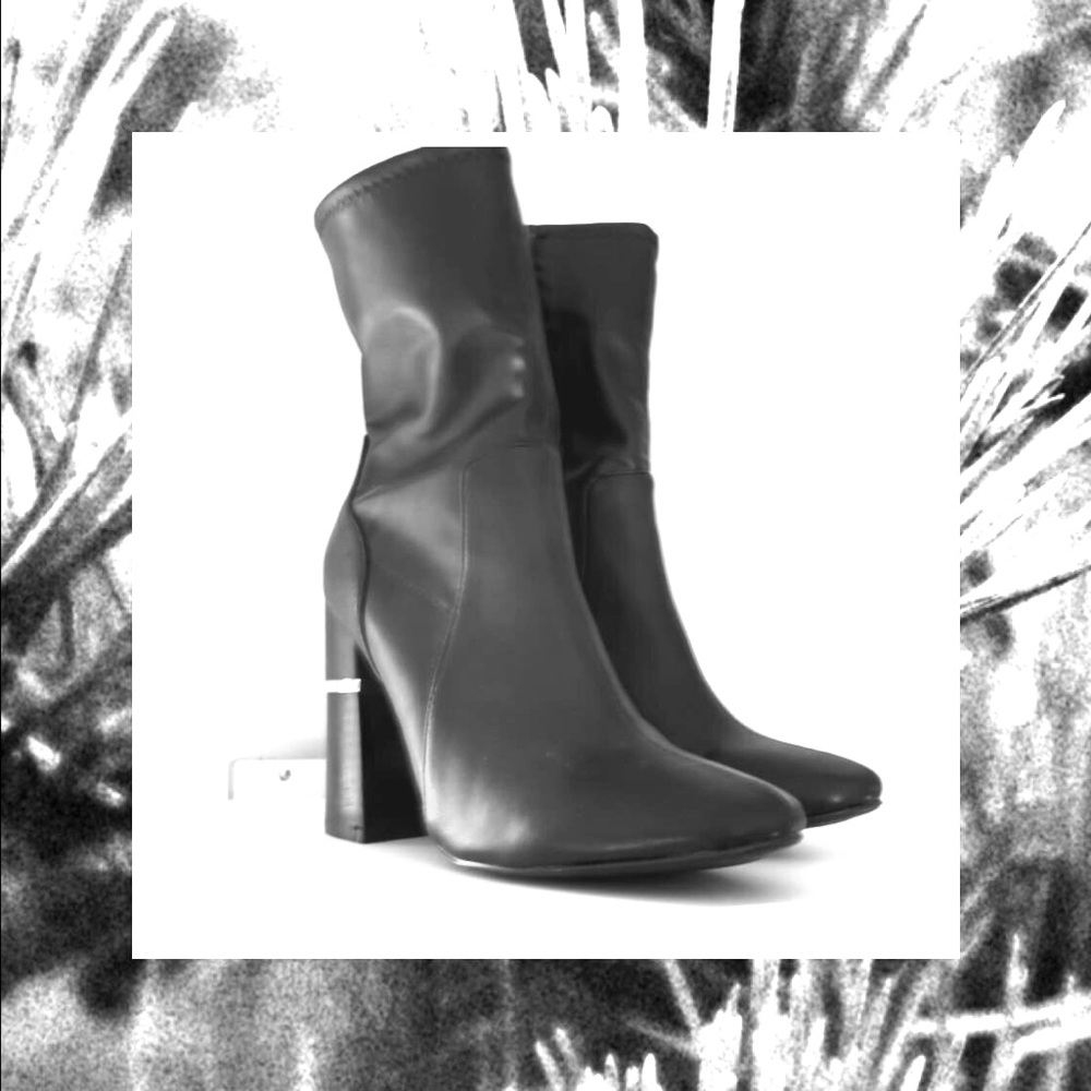 Lord and Taylor Black Boots / Maddy style